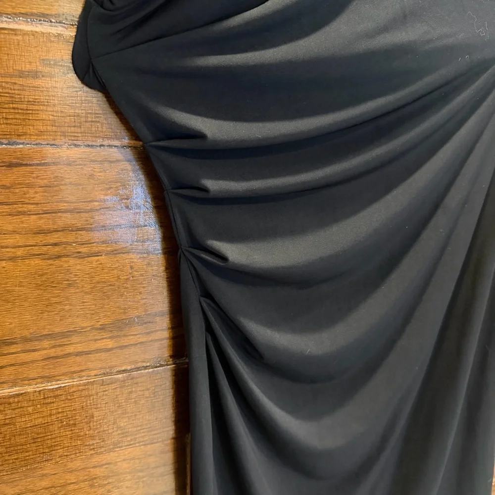 Victoria's Secret medium Black Halter Dress side rouched shelf bra bodycon LBD
